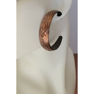 Vtg Hoop Pierced Earrings Metal Copper Color Floral Embossed Art Nouveau Jewelry